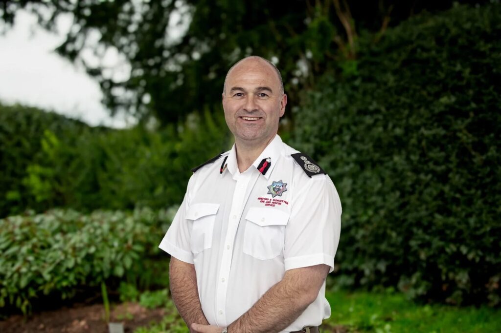 Chief Fire Officer Jonathon Pryce receives King’s Fire Service Medal ...